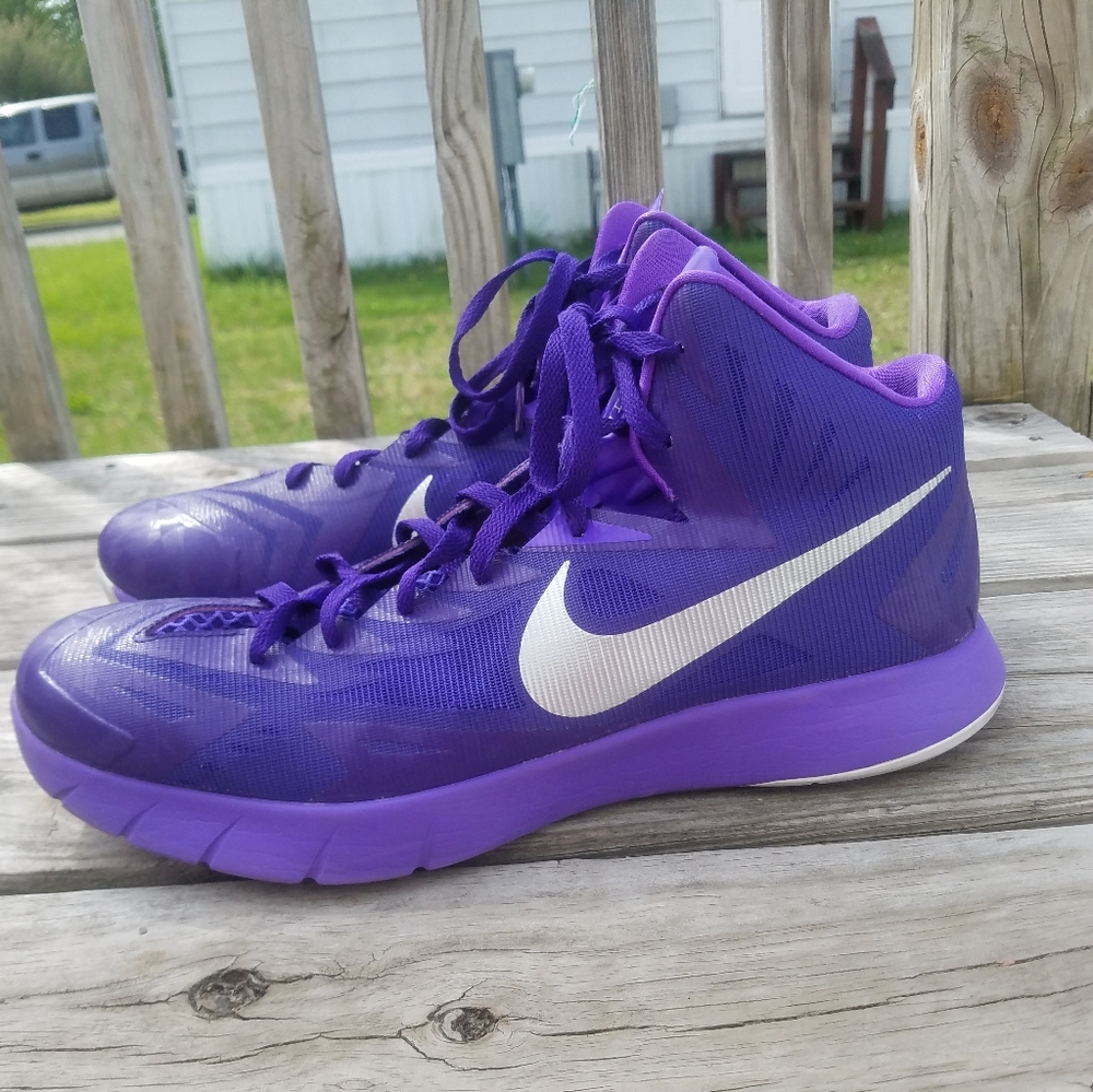 Men's Nike shoes (size 12)